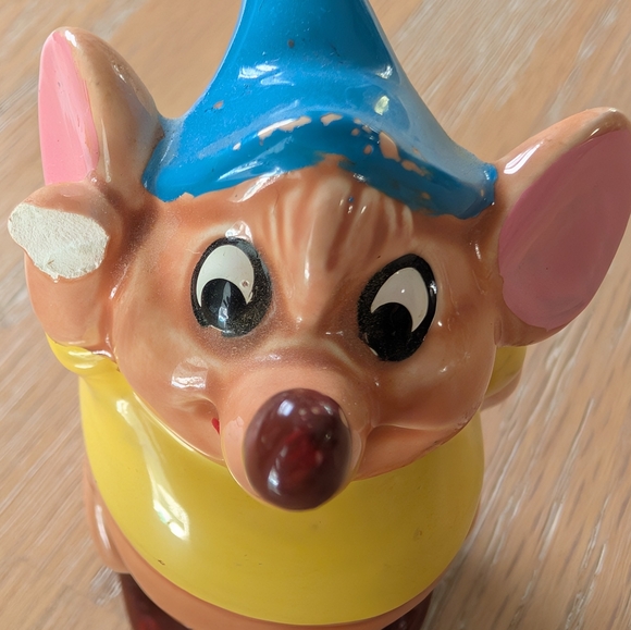 Vintage Walt Disney 2.5" Ceramic Cinderella Gus Mouse Made in Japan Figurine - Picture 6 of 6